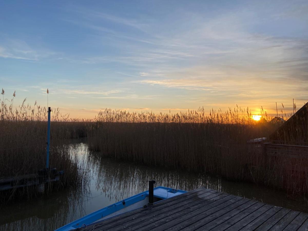 Seehuette Neusiedlersee - Pfahlbau Waterfront 1 拉斯特 外观 照片